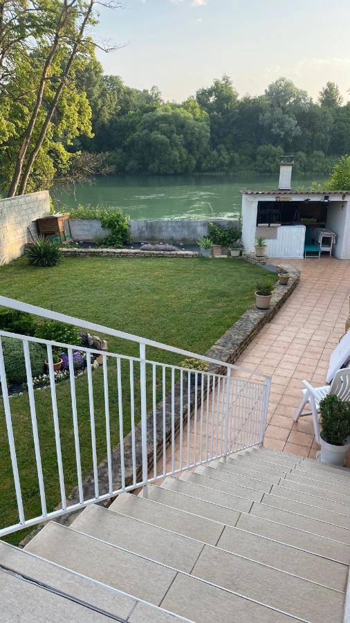 Maison Quietude Chavanoz Exterior foto